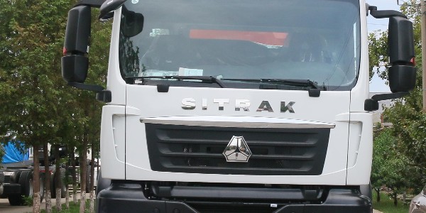 泵車(chē)是靠什么進(jìn)行泵送的