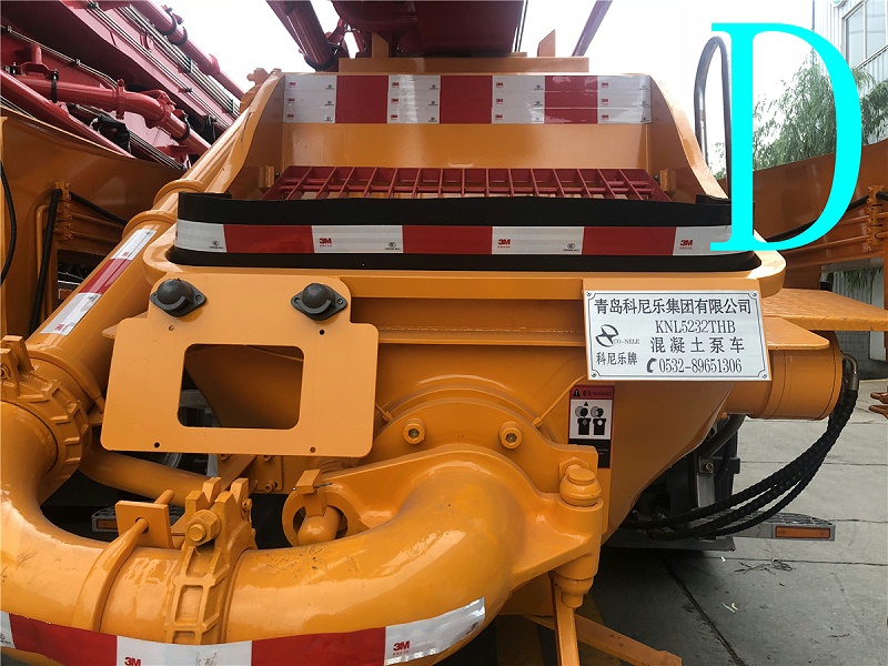 青島小型混凝土泵車(chē)價(jià)格 (2)