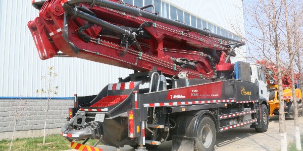 當(dāng)泵車發(fā)動機過熱時需怎么解決