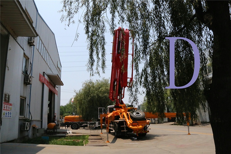 青島混凝土泵車價(jià)格 (26)