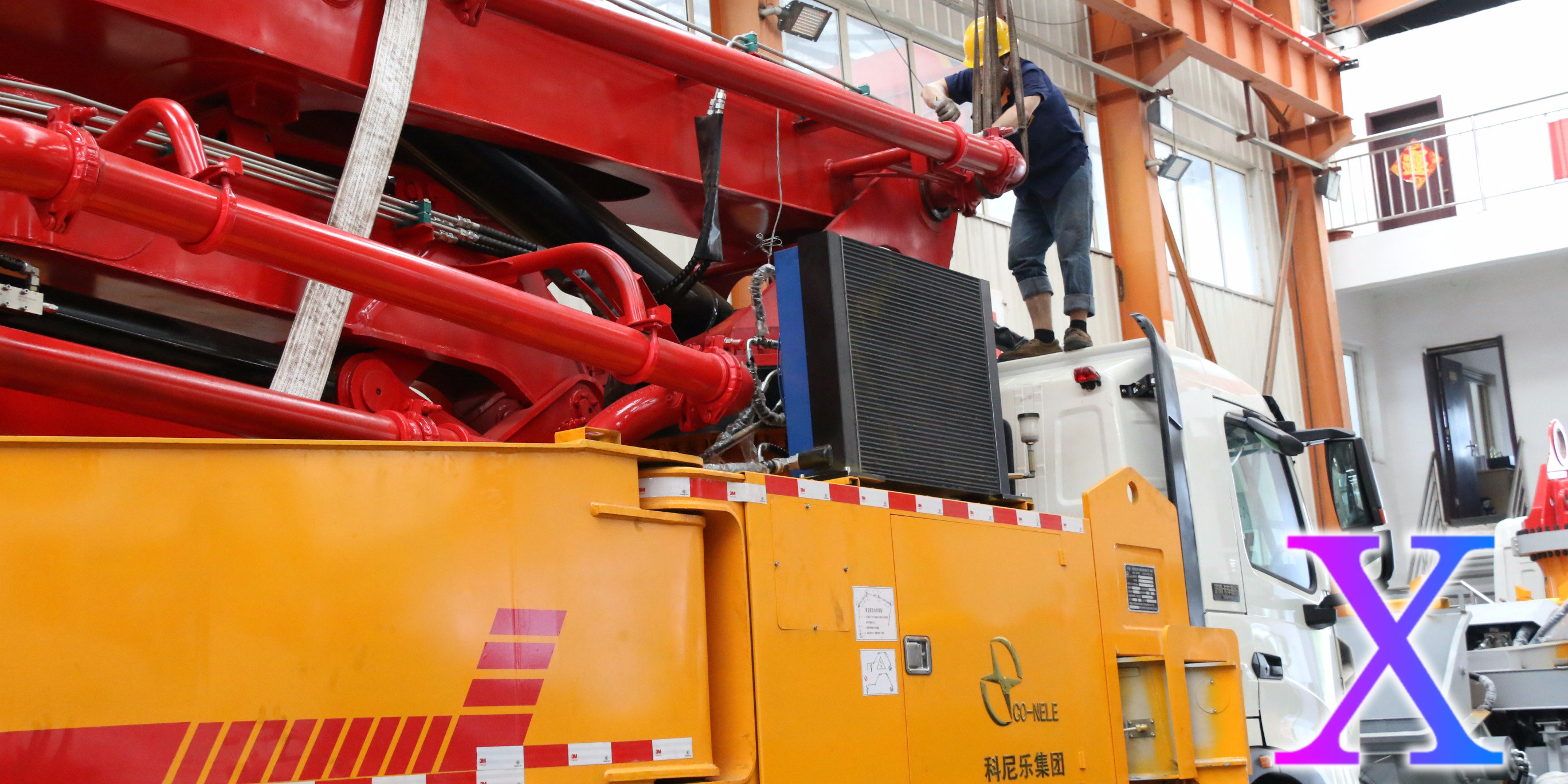 小型混凝土泵車如何正確采取措施預(yù)防生銹？——科尼樂