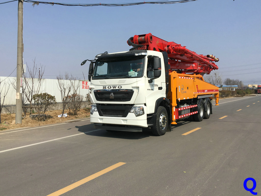小型混凝土泵車，小型泵車，混凝土泵車，天泵