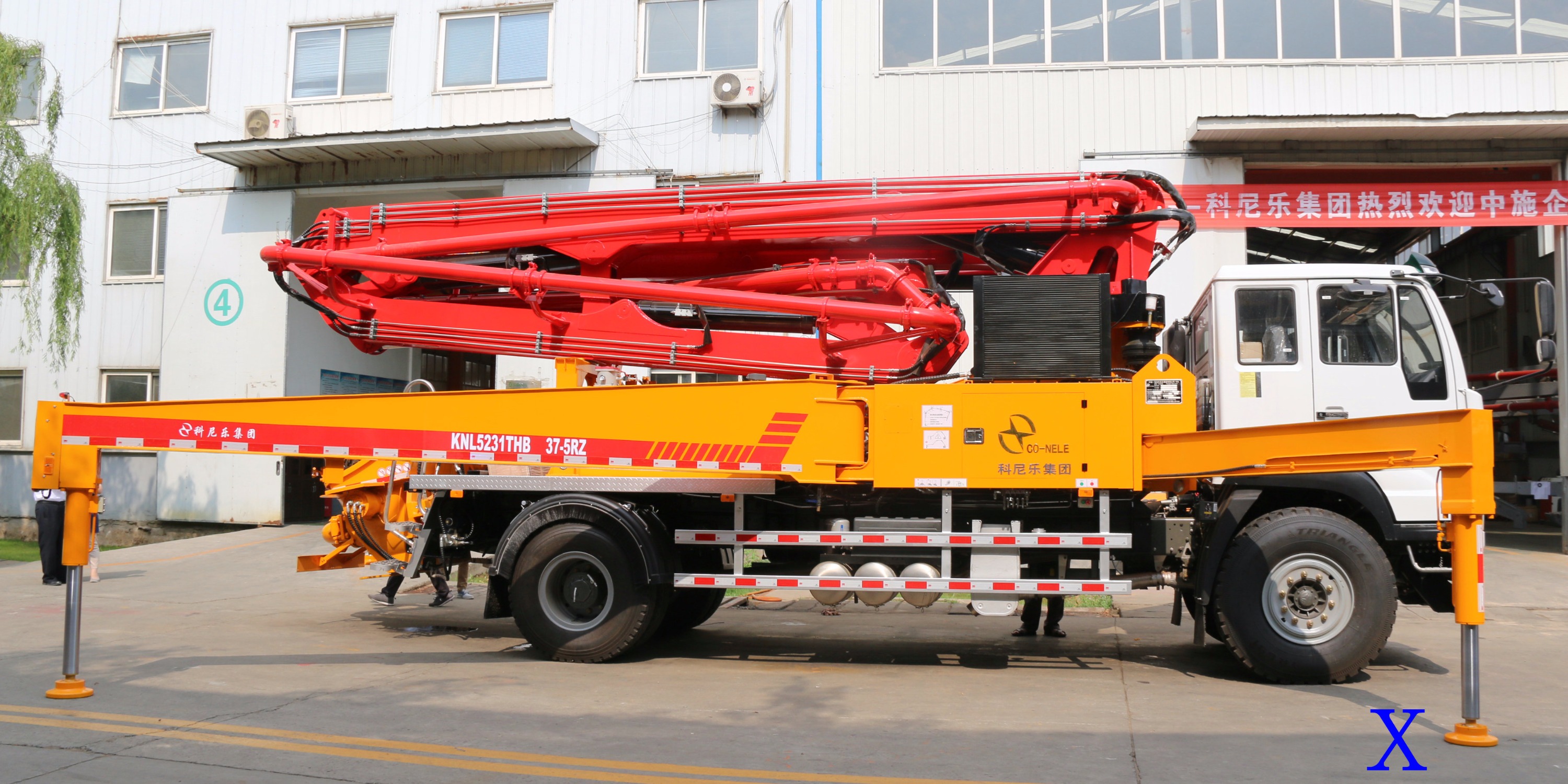 小型泵車伸展臂架時需要注意哪些？