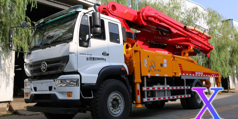 小型混凝土泵車保證混凝土澆筑的質(zhì)量，正確的做法是什么？——科尼樂