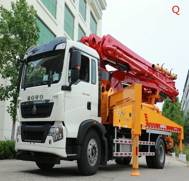 小型混凝土泵車，天泵，小型泵車價(jià)格
