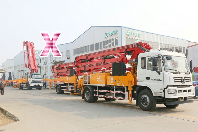 青島小型混凝土泵車價(jià)格 (14)