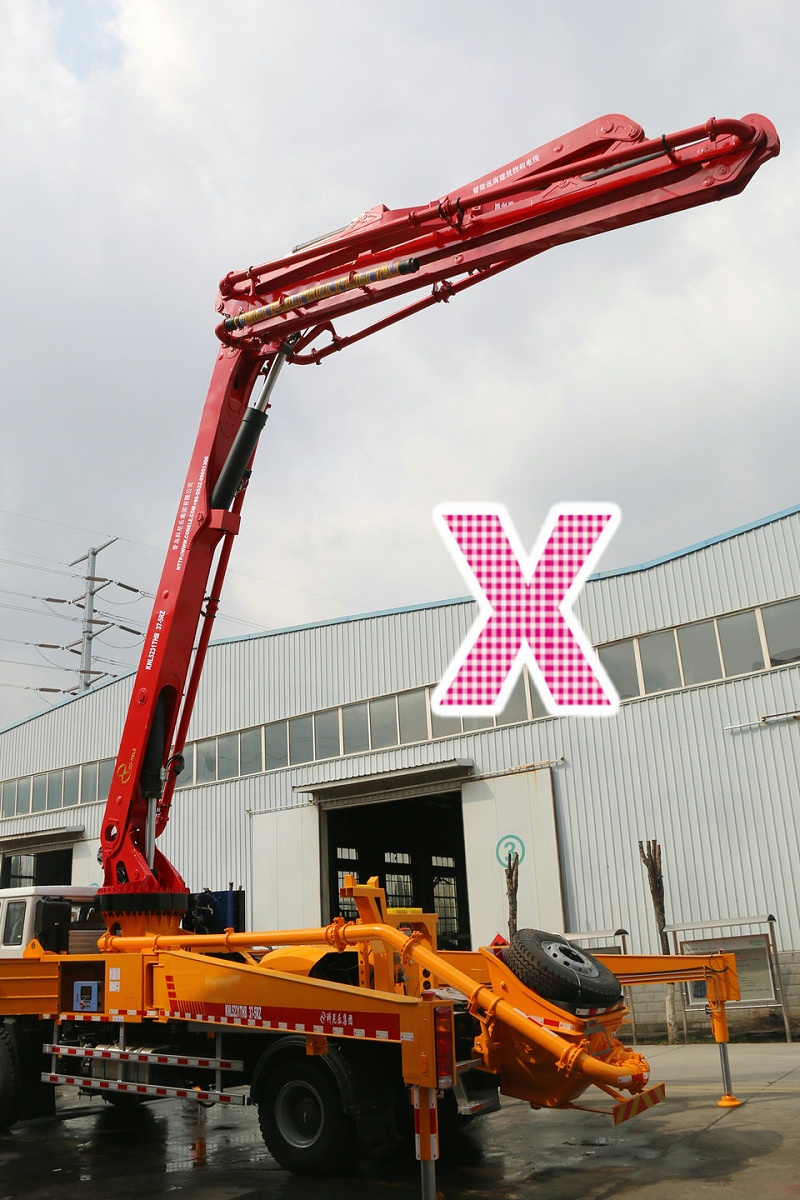 青島小型混凝土泵車價(jià)格 (8)