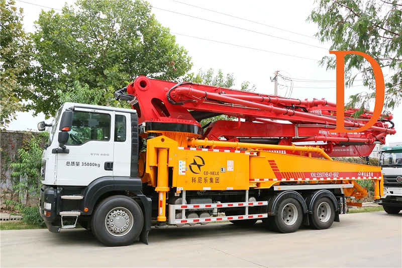 青島混凝土泵車價格 (2)